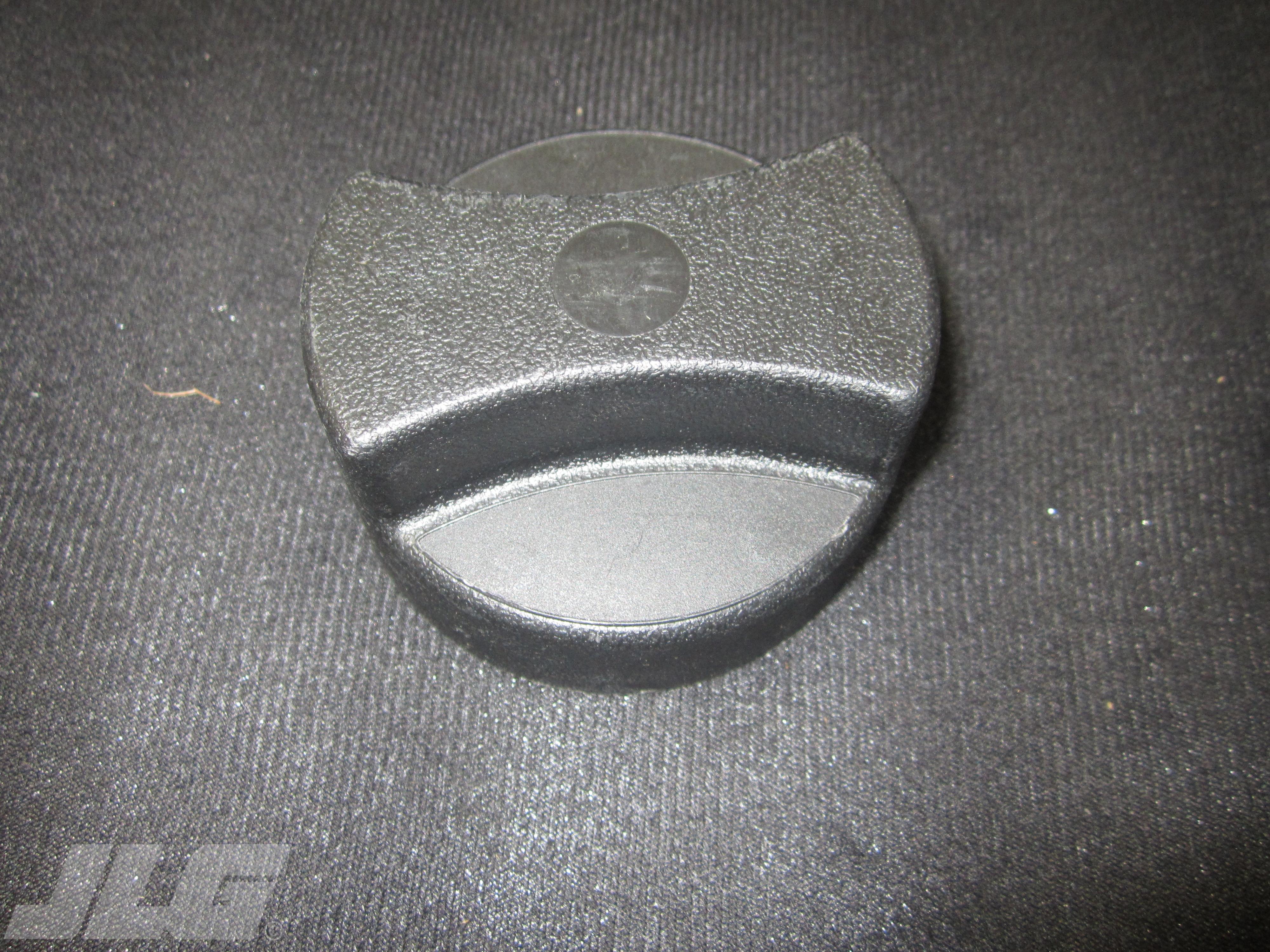 JLG Part # 1120576 - CAP/PLUG,FUEL FILL, EA