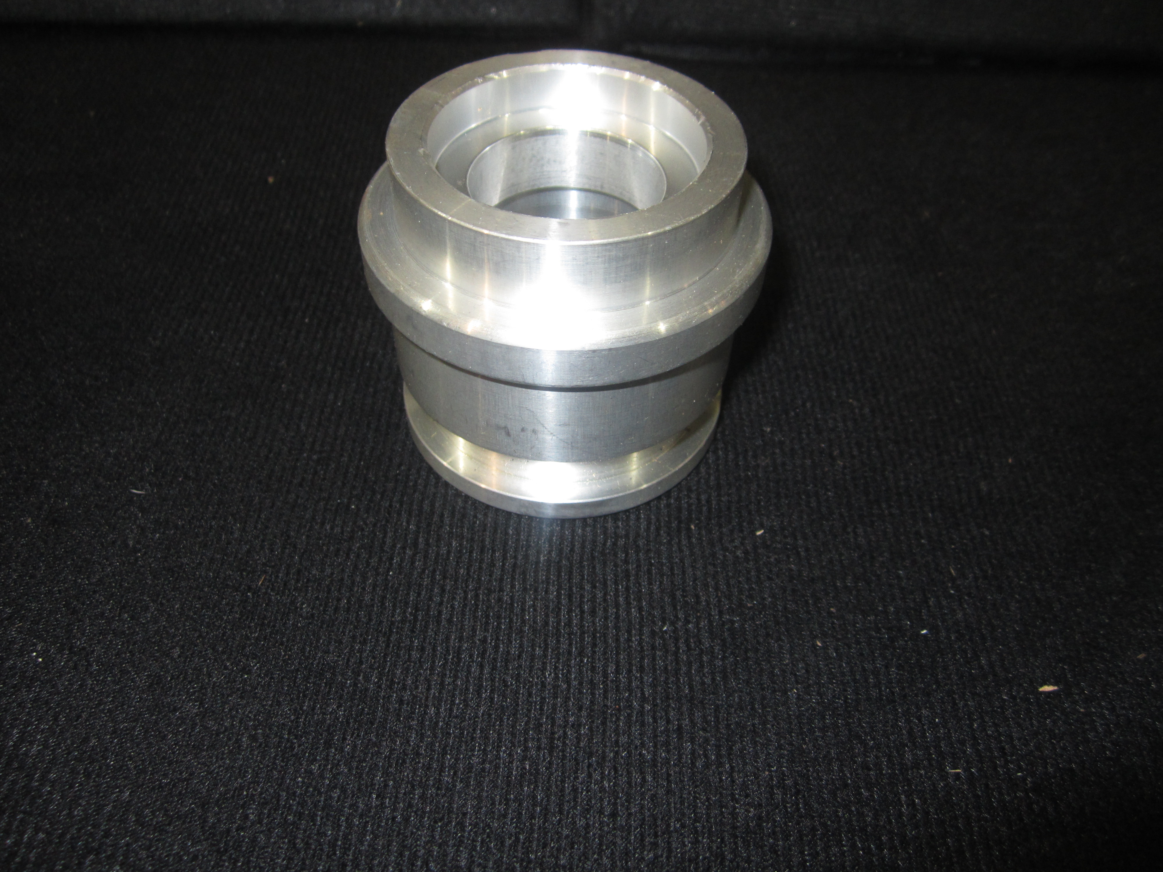 JLG Part # 1680892 | CYL, HEAD 2.88 X 2.38 6061-T6, EA