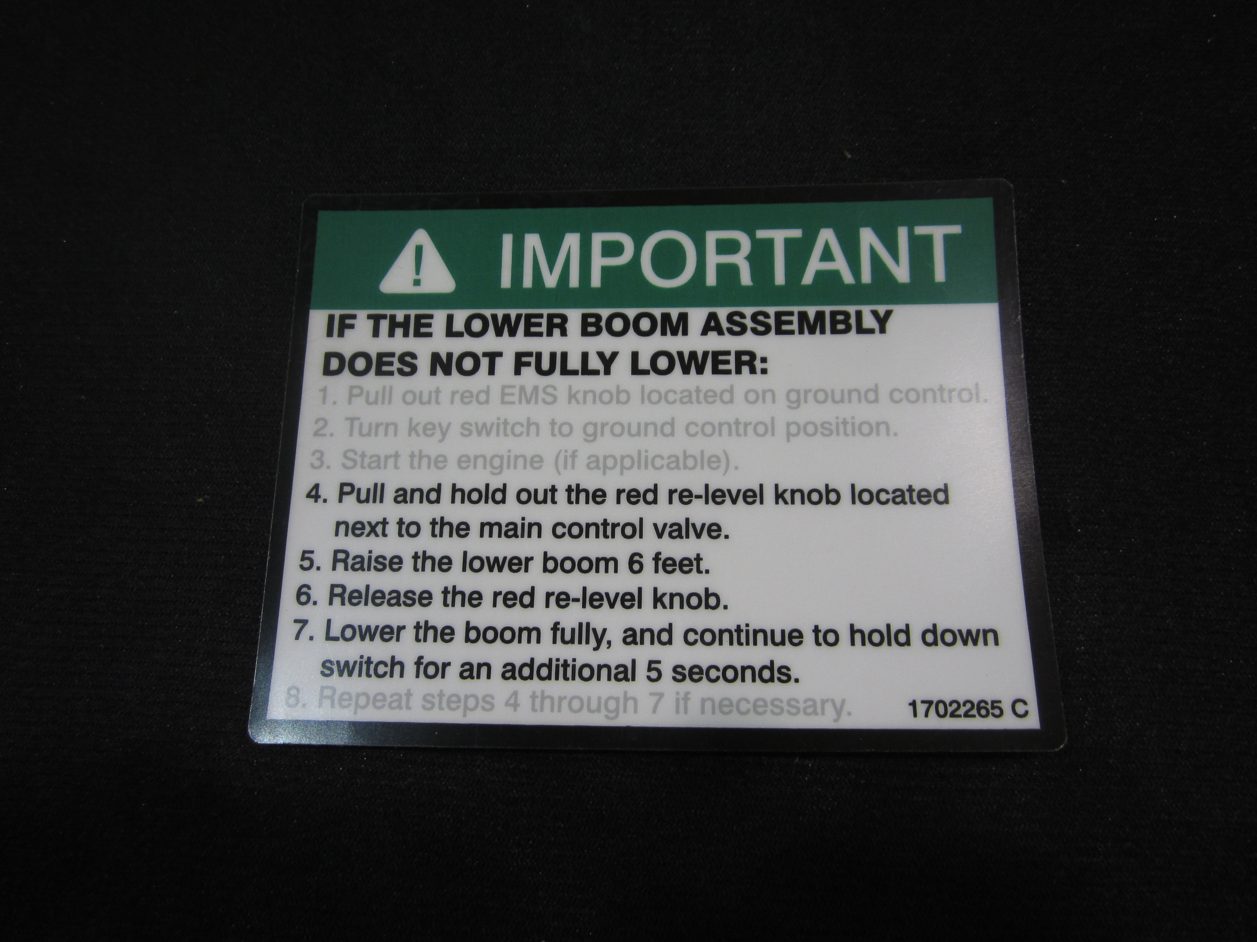 JLG Part # 1702265 | DECAL,IMPORTANT-MANUAL DESCENT, EA