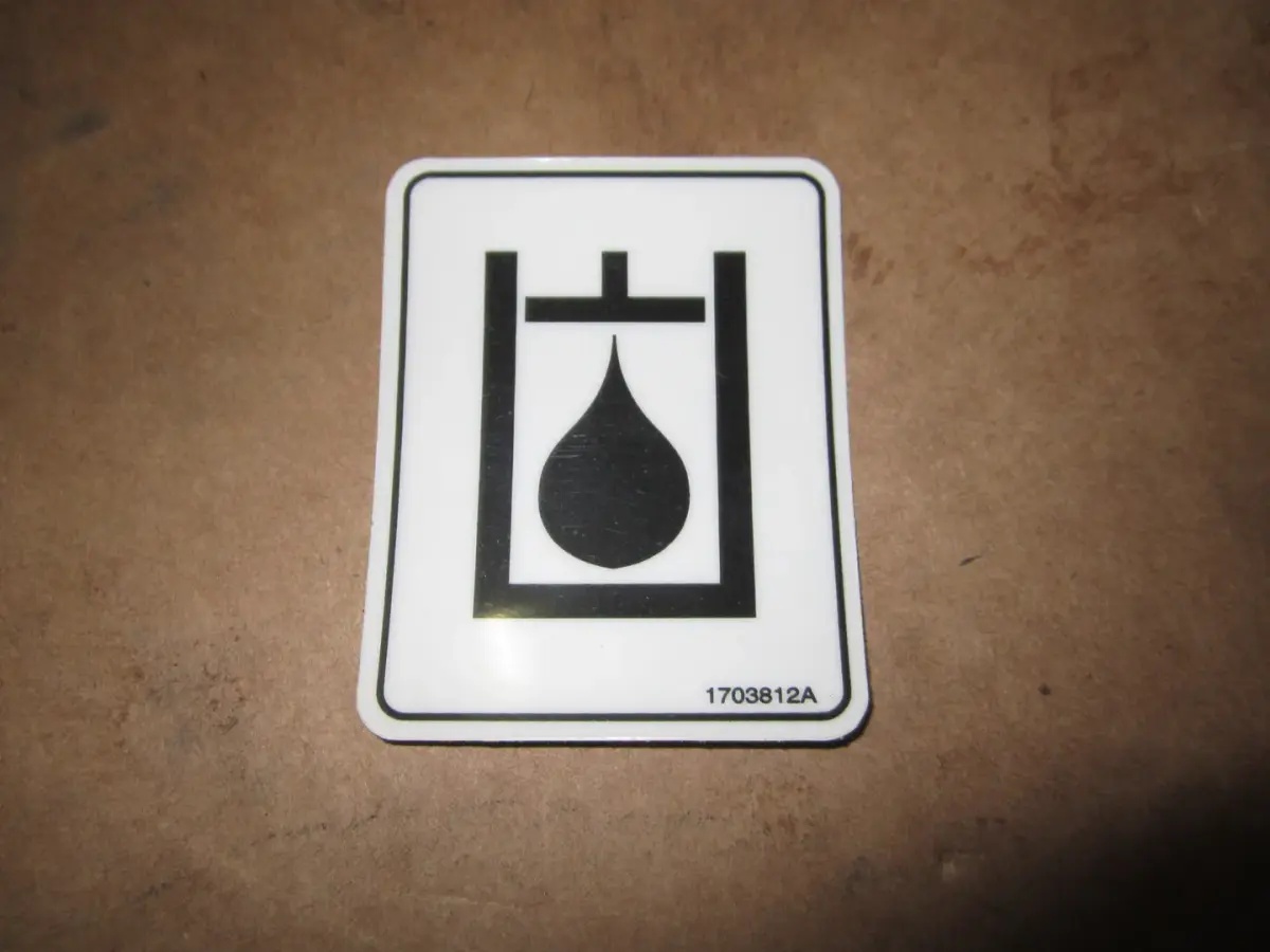 JLG Part # 1703812 | DECAL,HYD OIL, EA