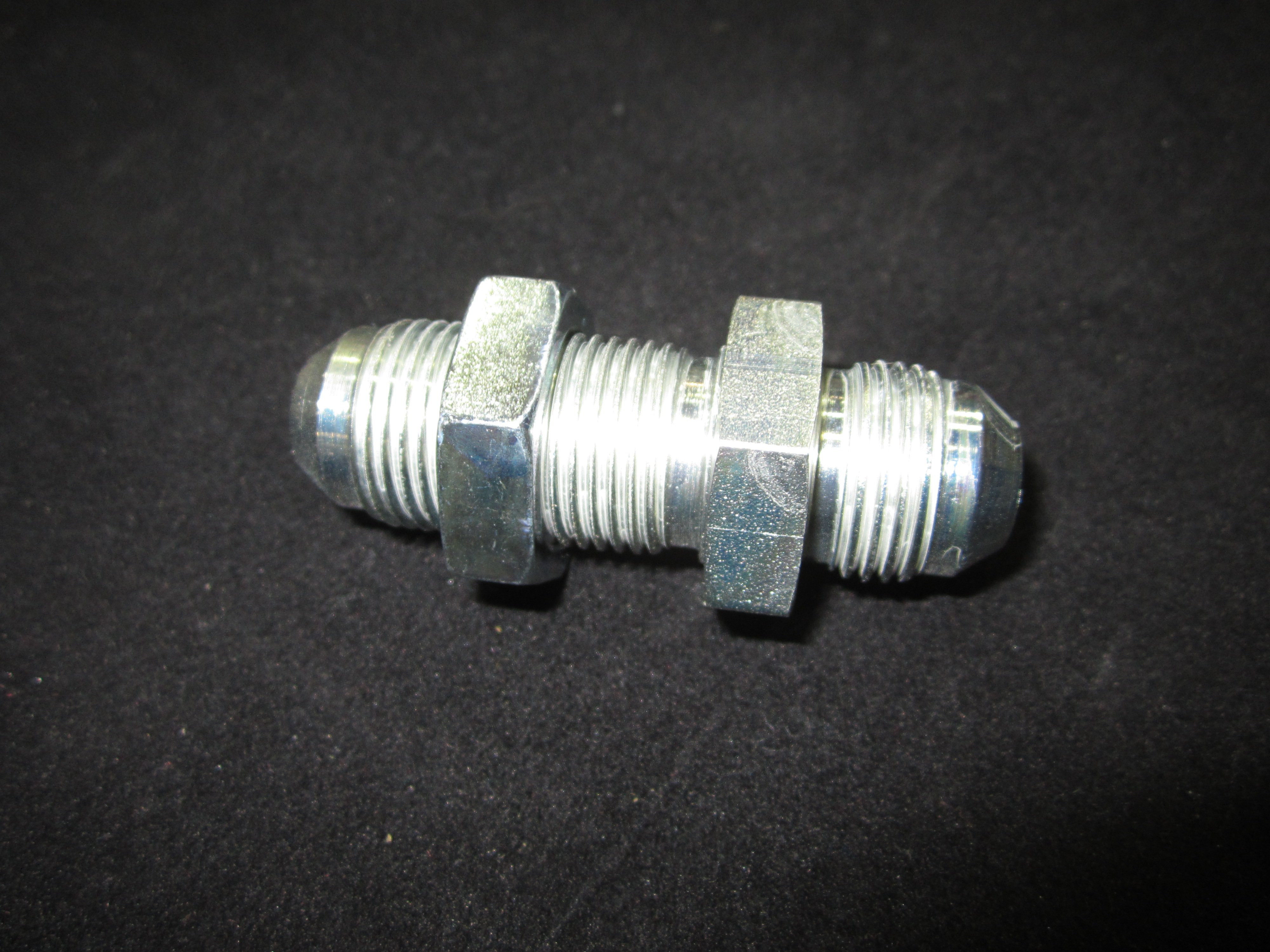JLG Part # 2230025 | FITTING,ADAPT, EA