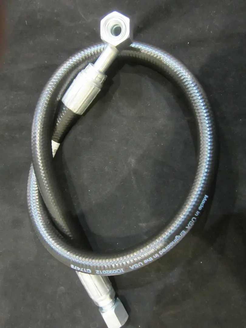 JLG Part # 2752494 | HOSE HYD .50X30.00      STRX90, EA