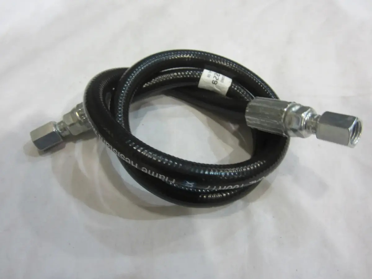 JLG Part # 2754229 | HOSE ASSY,1/4"X32"-STR-37FL, EA