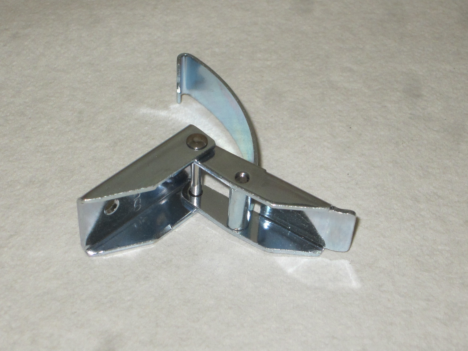 JLG Part # 2940157 | LATCH,OVER CENTER DRAW, EA
