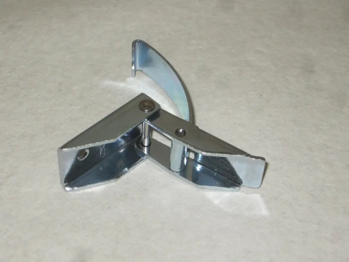 JLG Part # 2940157 | LATCH,OVER CENTER DRAW, EA