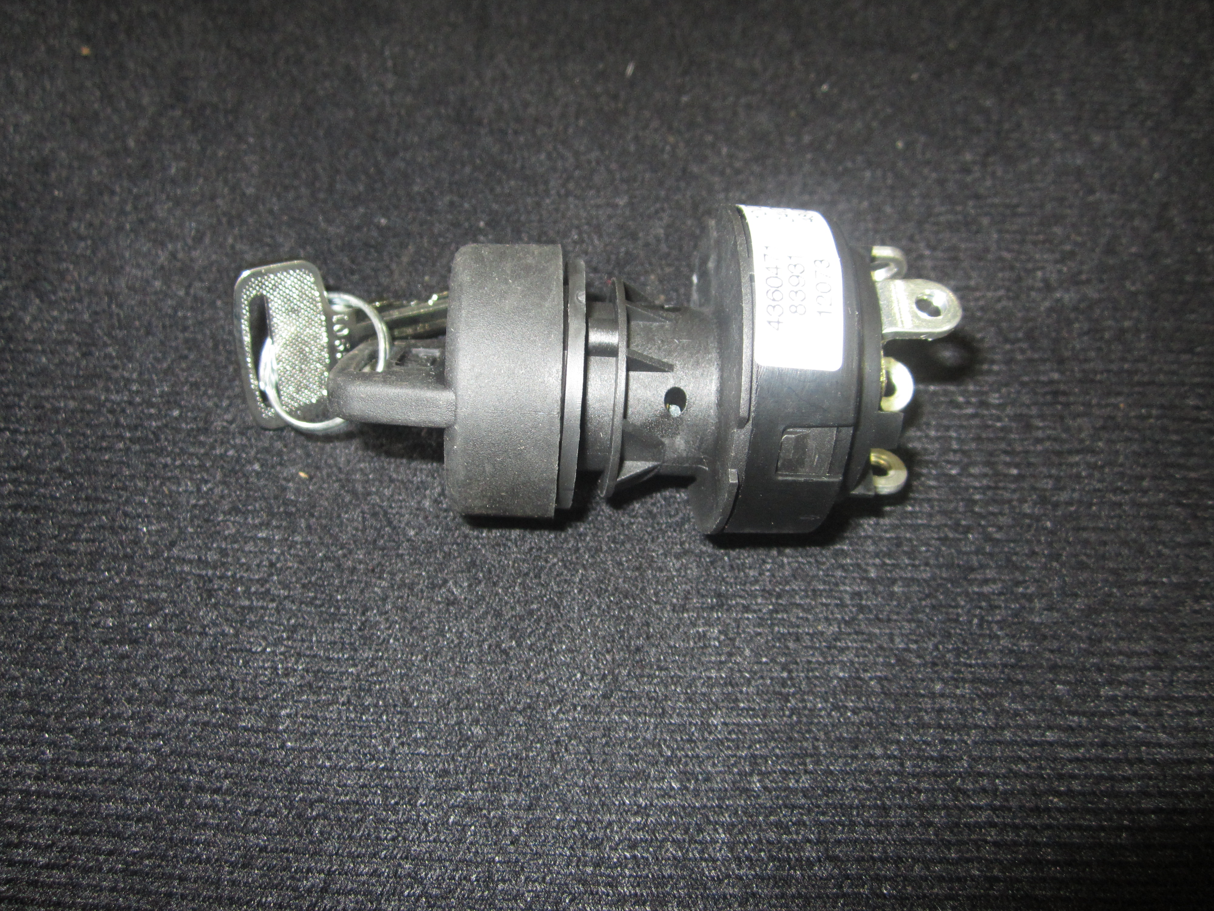 JLG Part # 4360471 | SWITCH,KEY ON/OFF/ON, EA