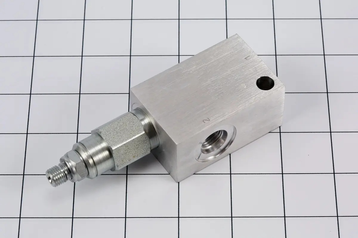 JLG Part # 4640818 | VALVE, RELIEF  (DIRECT ACTING), EA