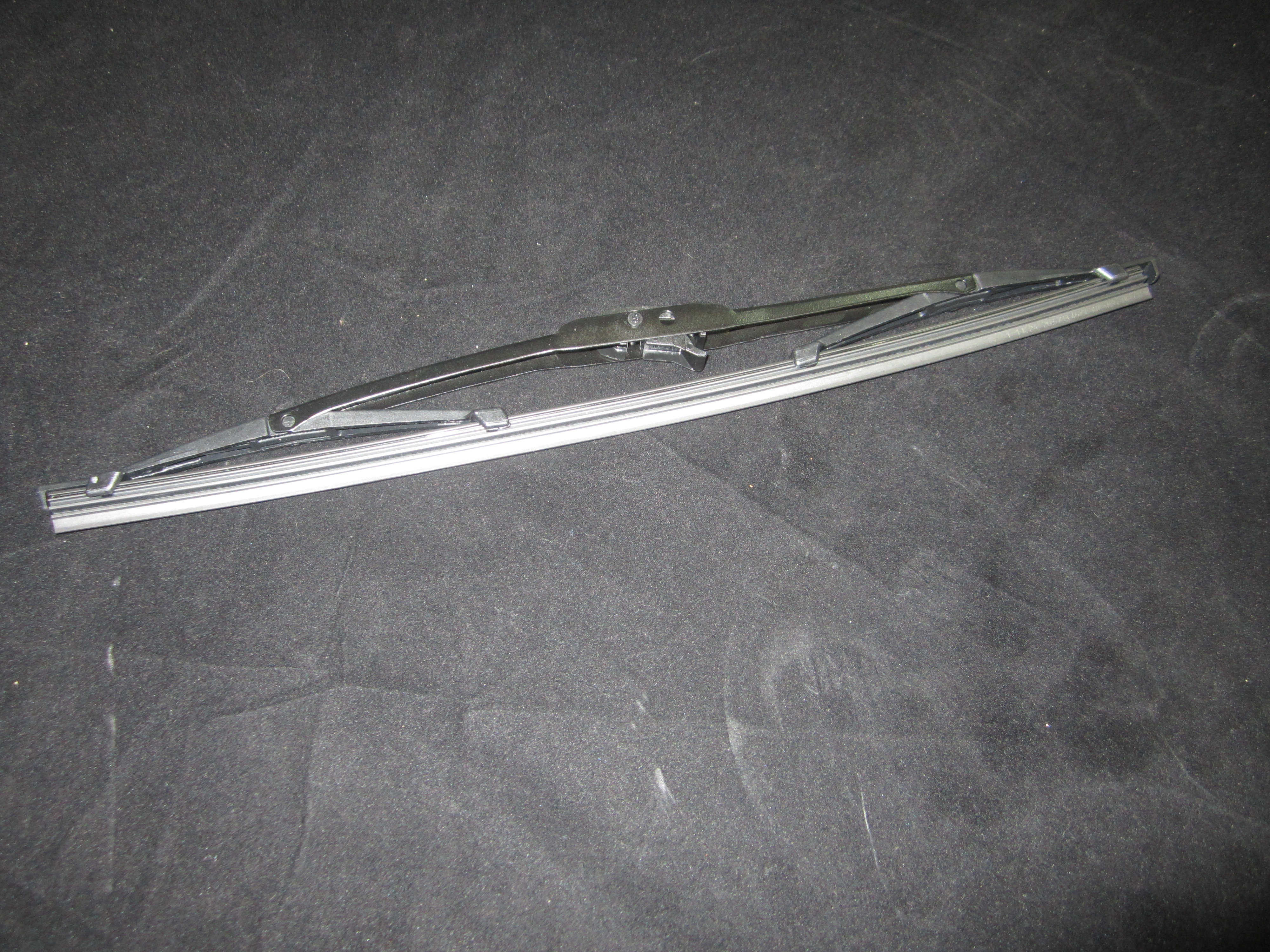 JLG Part # 4807718 | BLADE,WIPER, EA