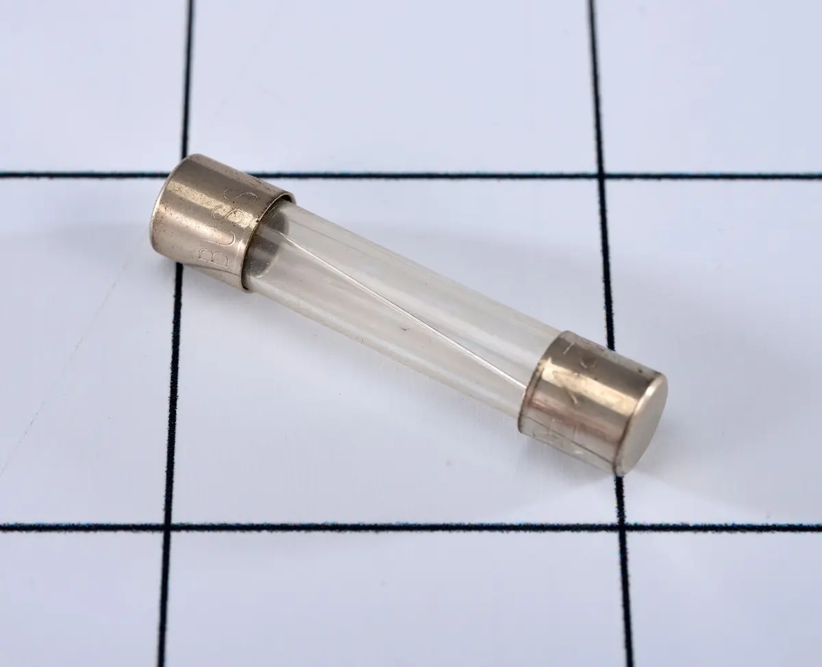 JLG Part # 70000329 | FUSE, 15A (TUBULAR STYLE), EA