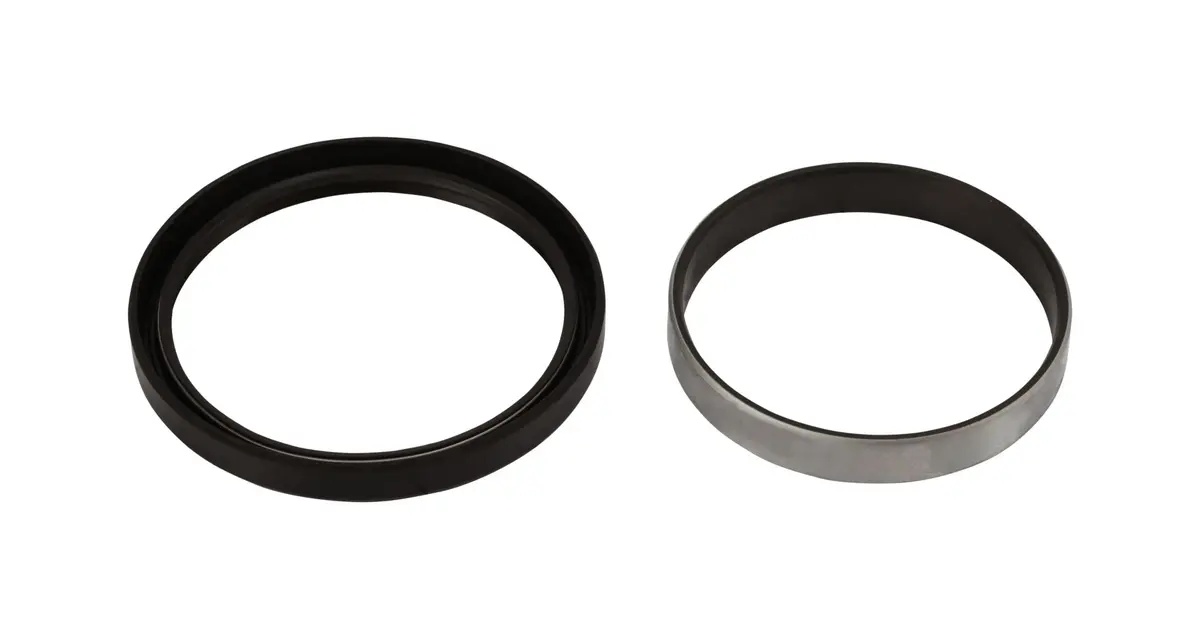 JLG Part # 7026805 | SEAL, REAR MAIN, EA