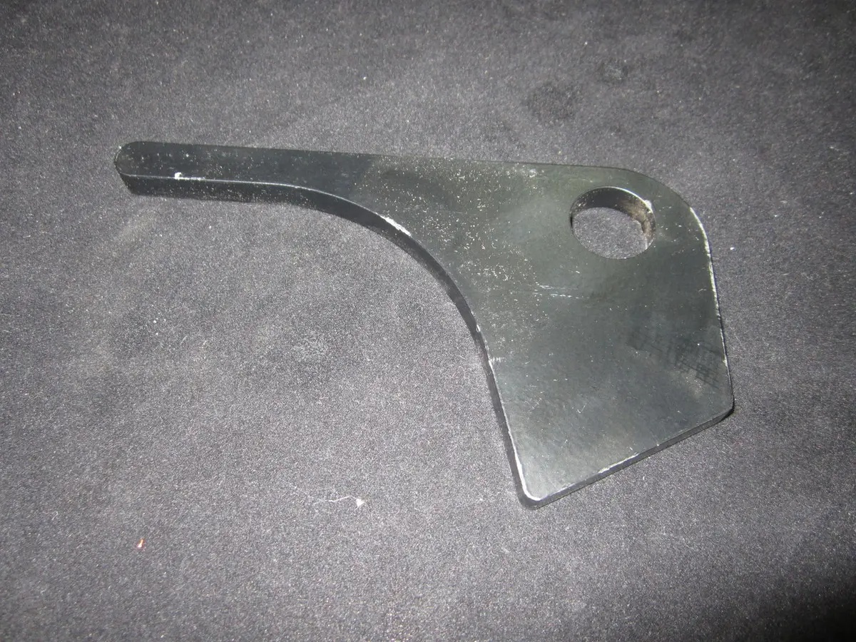 JLG Part # 7085562 | LATCH QUICK ATTACH, EA