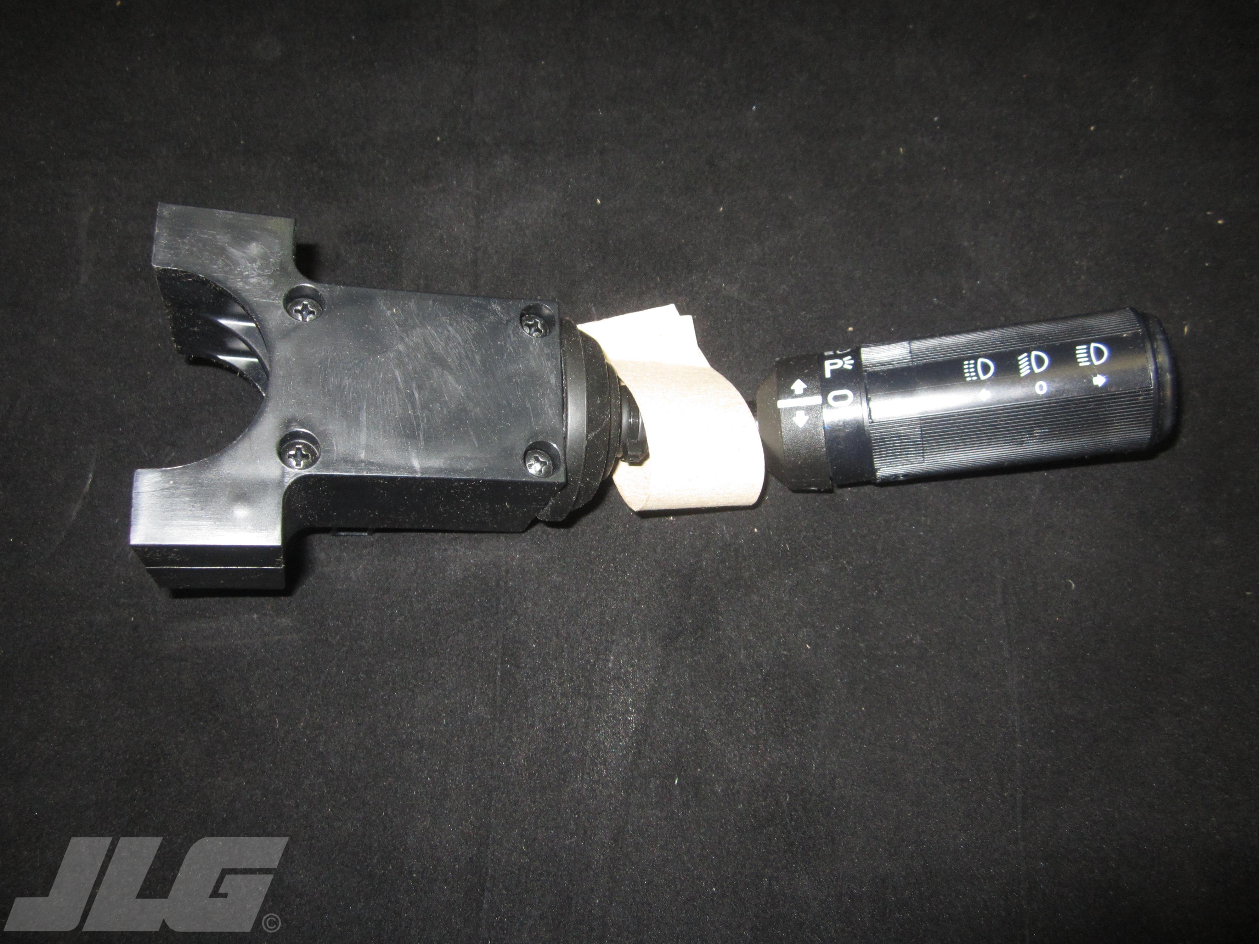 JLG Part # 8223073 - CONTROLLER, TURN SIG SELECTOR, EA