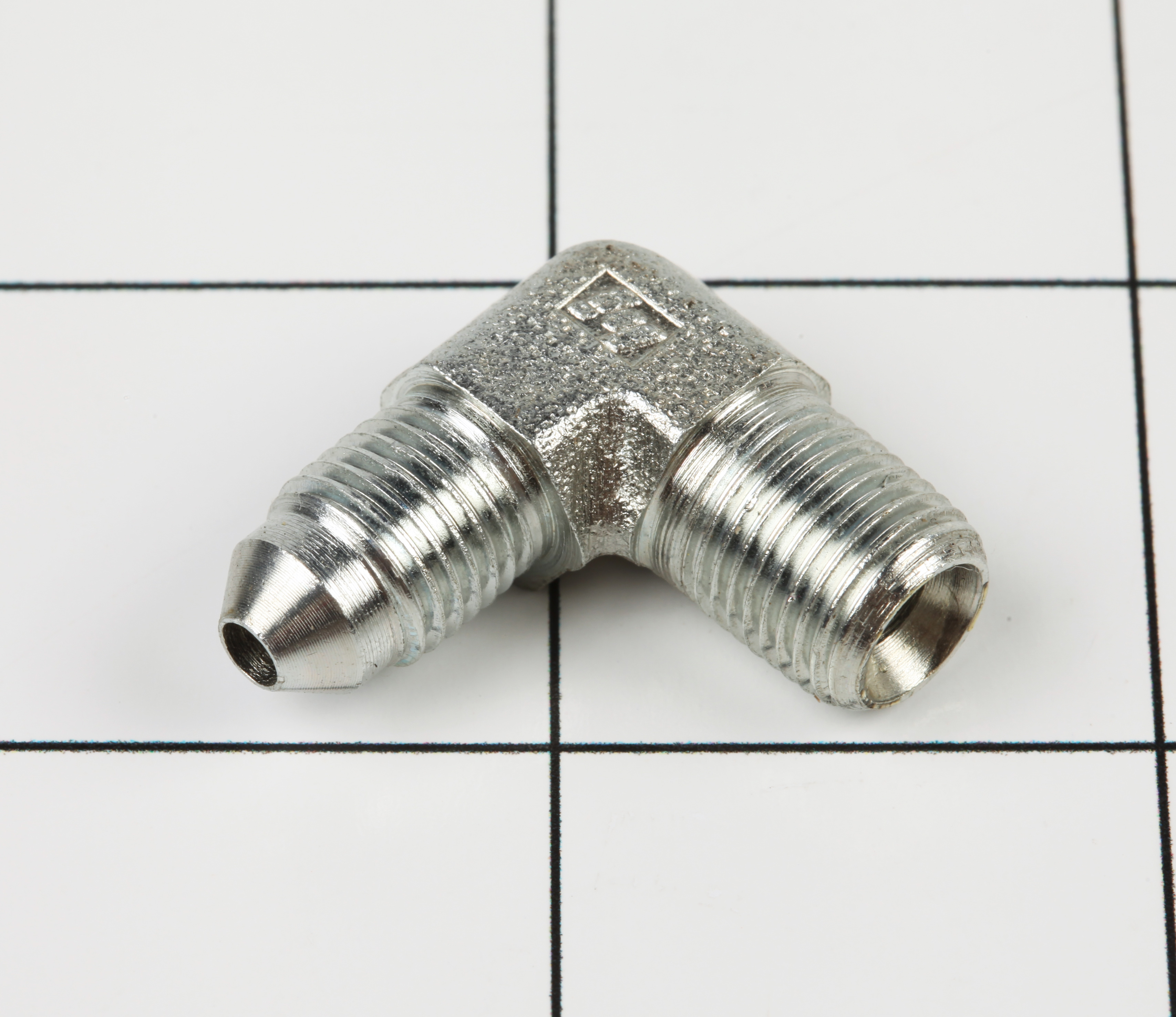 JLG Part # 88661102 | ADAPTER - MALE ELBOW 90 DE, EA