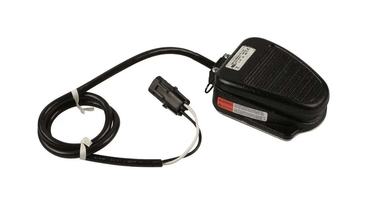 JLG Part # 91343218 | PEDAL, FOOT SWITCH, EA