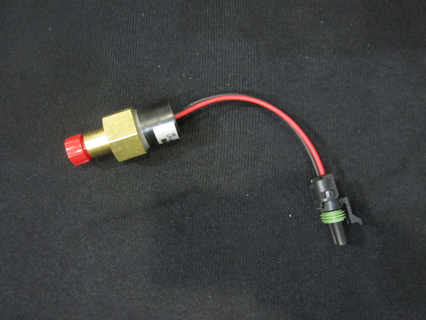 JLG Part # 10166679 - SWITCH, PRESSURE, EA JLG Part # 10166679 - SWITCH, PRESSURE, EA