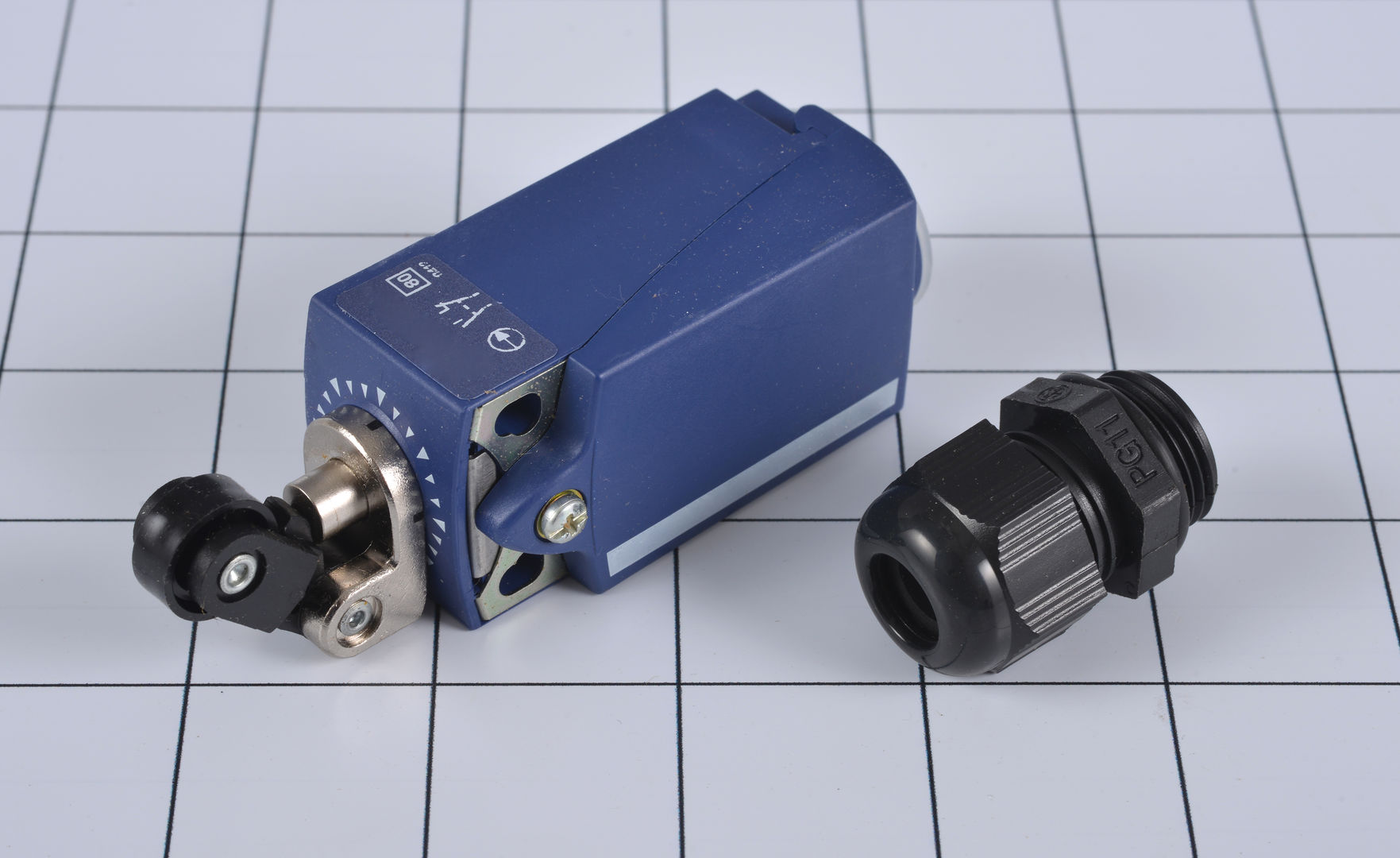 JLG Part # 4360557 - SWITCH, LIMIT OUTRIGGER, EA