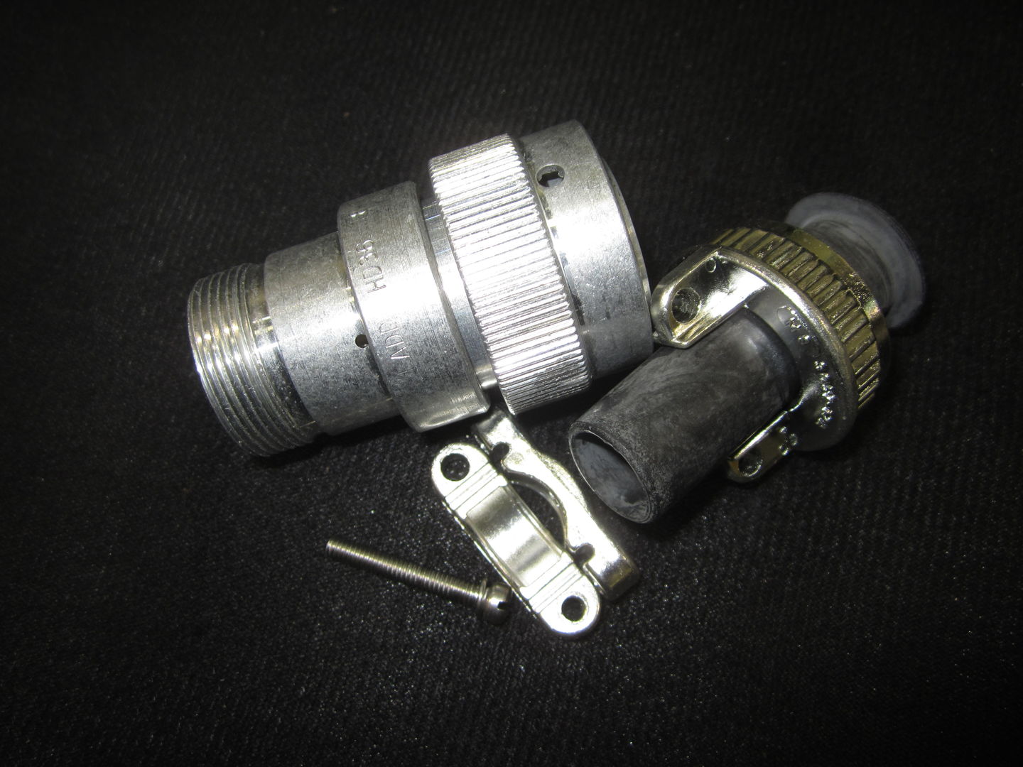 JLG Part # 4460754 - CONNECTOR, FEMALE 14 POS, EA