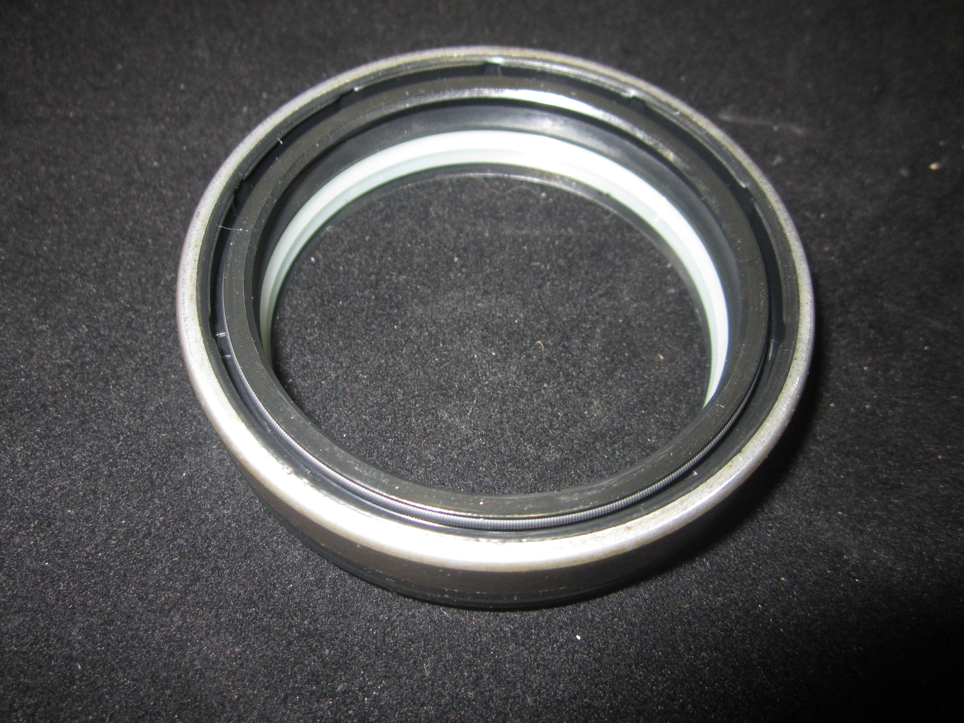 JLG Part # 70025857 | SEAL, EA - subs to 70032143