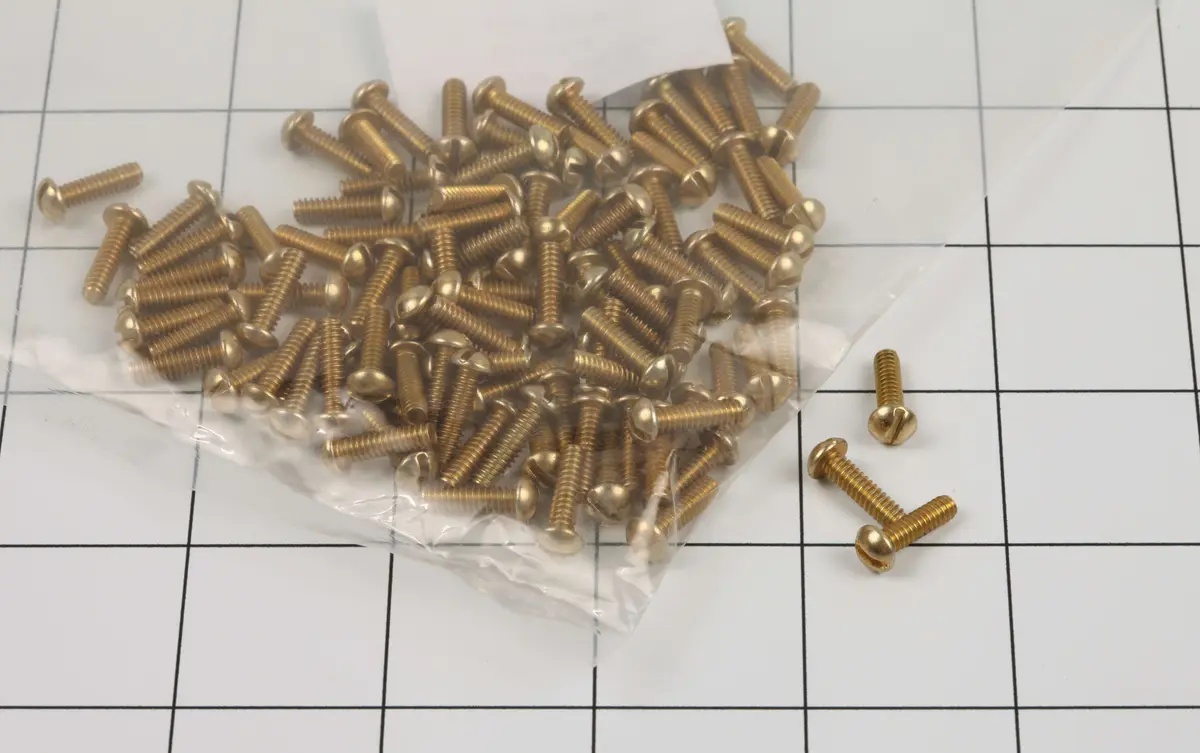 JLG Part # 7111060410GR | GR-SCR RD HD.PK100, EA