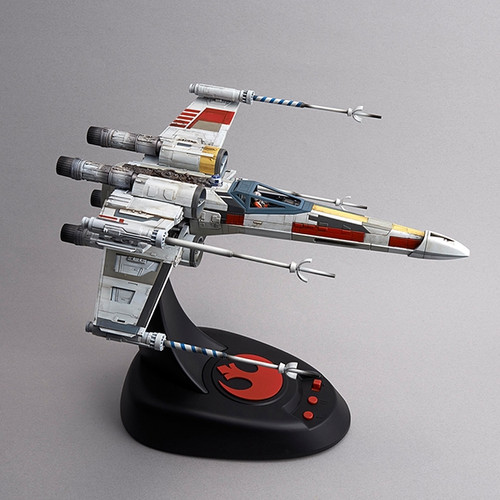 Bandai 196419 X-Wing Starfighter Moving Edition "Star Wars", Bandai