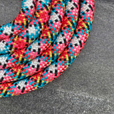 The Señorita weave features a vibrant multi coloured mix of red, pink, blue, yellow, black and white to create an epic leash that'll ensure your dog stands out from the pack.