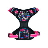 The Wolf & I Co. Palm Springs Puppy Harness is great for training puppies how to walk by your side. A front-attaching dog harness offers gentle control and encourages loose-leash walking, whilst avoiding pressure on your dog’s neck or back.