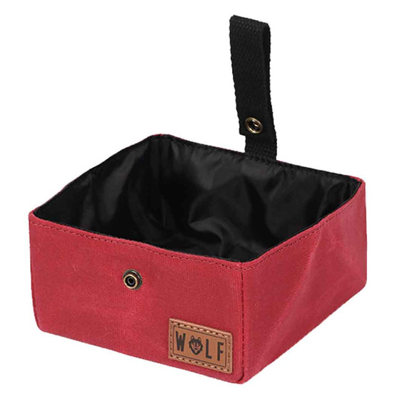 Wolf & I Co.’s Dog Travel Water Bowl is the most practical dog bowl you’ll ever own. The lightweight, waterproof and durable waxed canvas design makes this the perfect go anywhere dog water bowl. 