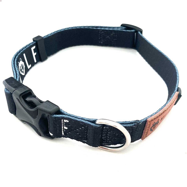 Wolf & I Co. Wolf Pack Extra Large Black Dog Collar features stainless steel leash attachment, id tag attachment and secure buckle. Suitable for large to extra large sized dogs.