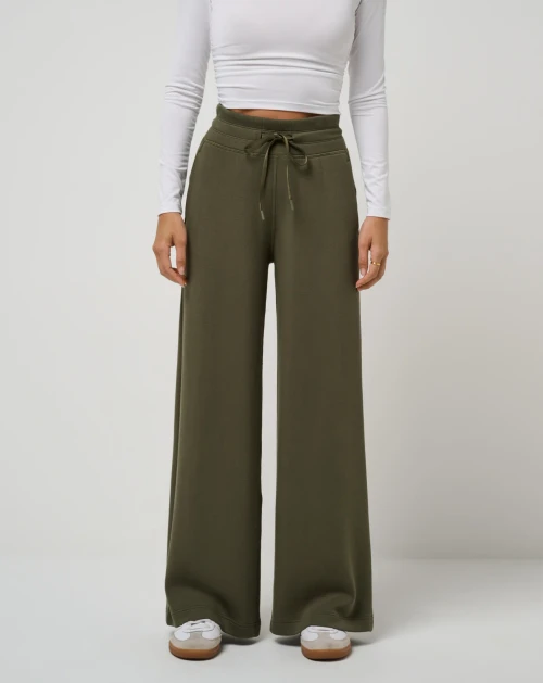 Skyloft Soft Wide Leg Pant - Grape Leaf