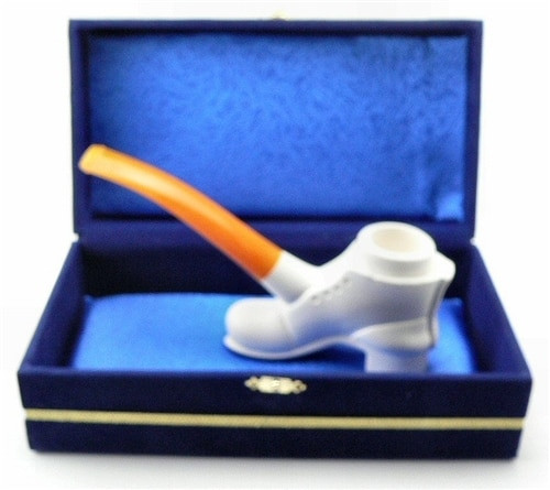 Original Shoe by Ismet Bekler Meerschaum Pipe in Velvet Chest Original Shoe by Ismet Bekler Meerschaum Pipe in Velvet Chest
