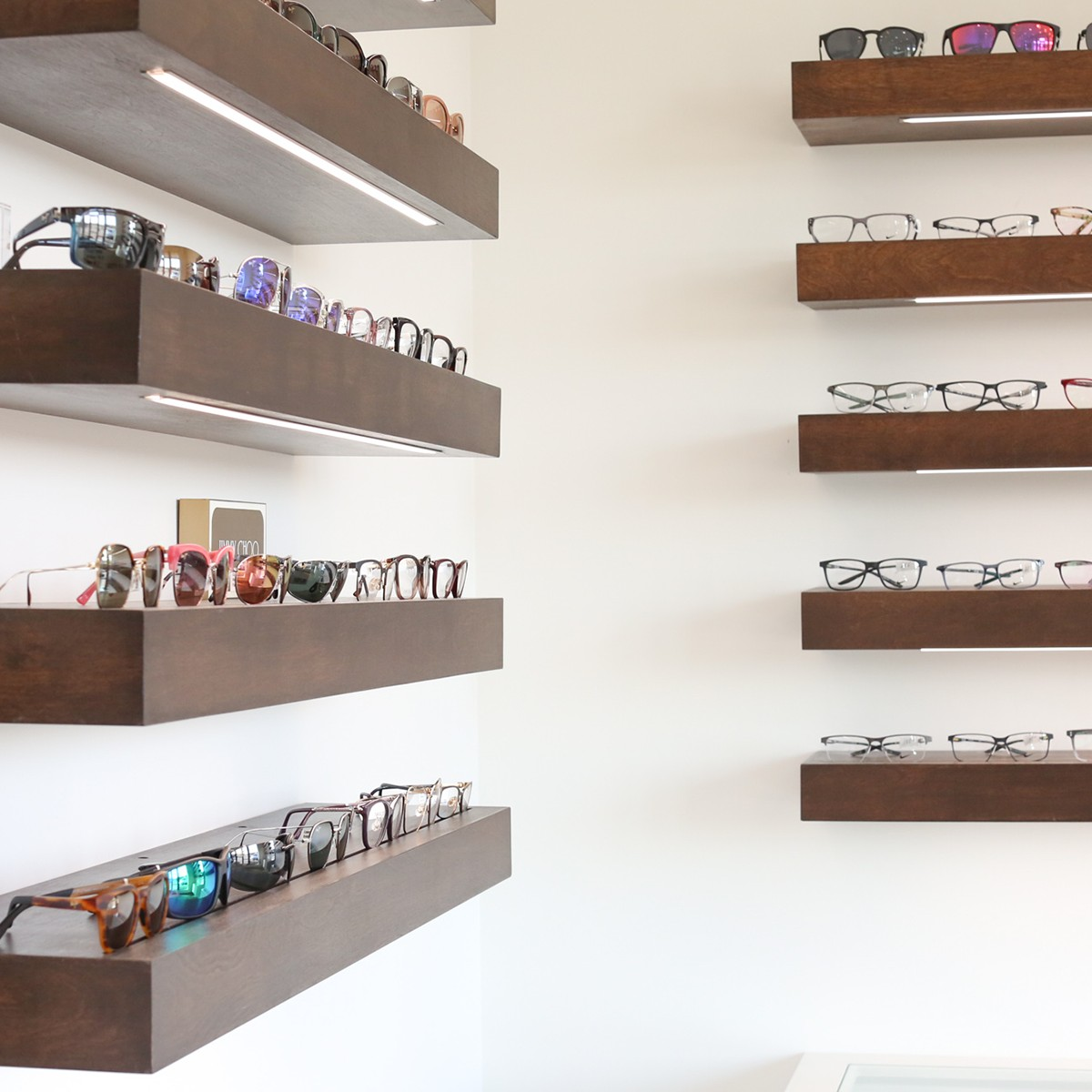 Superior Alder Lit Shelves