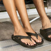 OOFOS OORIGINAL RECOVERY SANDAL SIZE: MEN 4 WOMEN 6 - BLACK