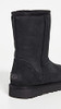 1016223 UGG WOMEN CLASSIC SHORT II BOOT SIZE 10 BLACK