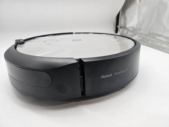 iRobot Roomba i1 (1154) Wi-Fi Connected Robot Vacuum I115420 - GREY/BLACK