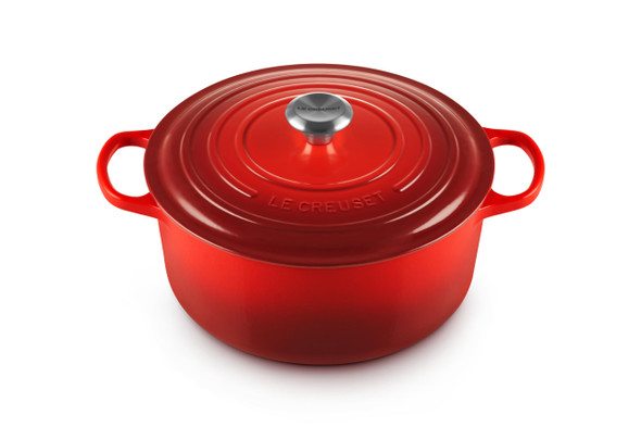 Le Creuset Enameled Cast Iron Signature Round - CERISE