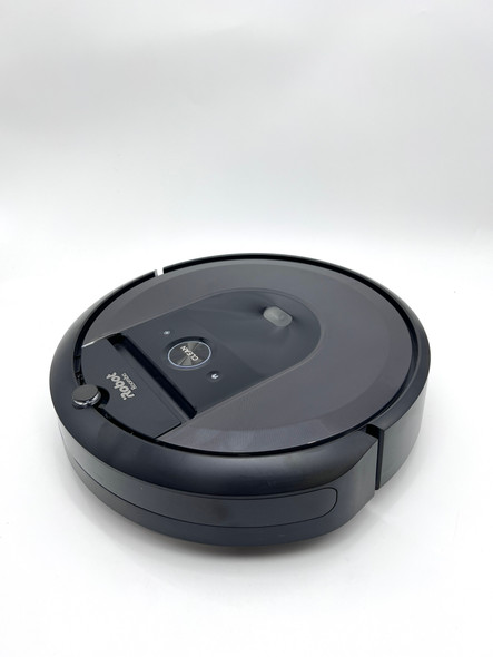 iRobot Roomba i7 (7150) Robot Vacuum- Wi-Fi Connected Smart Mapping I715920