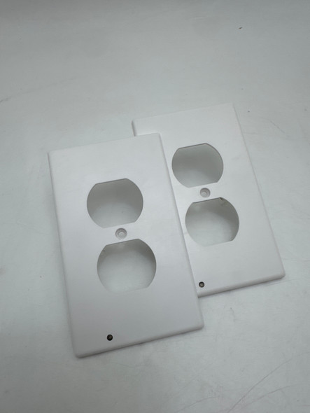 HELLO LIGHT 2 PACK WALL PLATE NIGHT LIGHT HELLO LIGHT LED NIGHT LIGHTS - WHITE