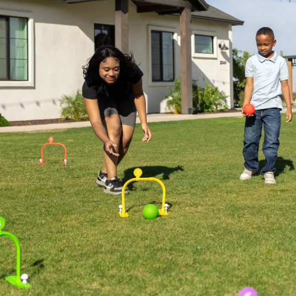 CHUCKLE & ROAR 2 IN 1 KICK AND ROLL FAMILY CROQUET - MULTICOLOR CHUCKLE & ROAR 2 IN 1 KICK AND ROLL FAMILY CROQUET - MULTICOLOR