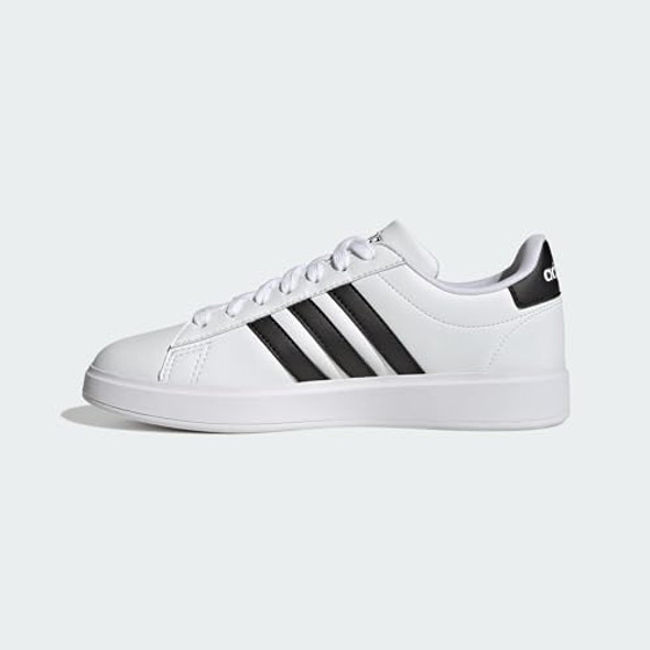 Women's Sneakers SIZE 8.5 CLOUDWHITE CORE BLACK CORE BLACK New Women's Sneakers SIZE 8.5 CLOUDWHITE CORE BLACK CORE BLACK New