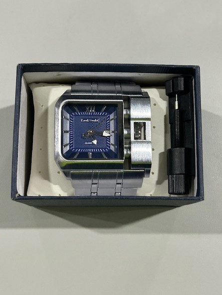 LOOKWORLD ELEGANT MEN'S QUARTZ WATCH WITH LARGE SQUARE DIAL, BLUE FACE - SILVER LOOKWORLD ELEGANT MEN'S QUARTZ WATCH WITH LARGE SQUARE DIAL, BLUE FACE - SILVER