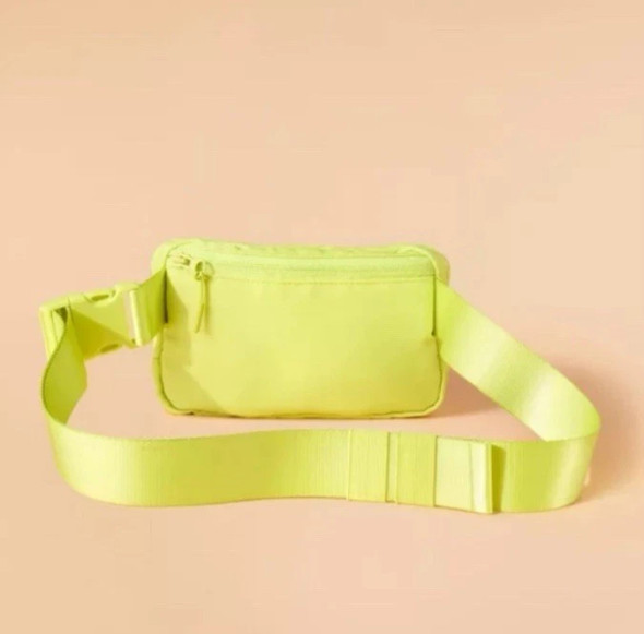 BLOGILATES BELT BAG - LIME GREEN