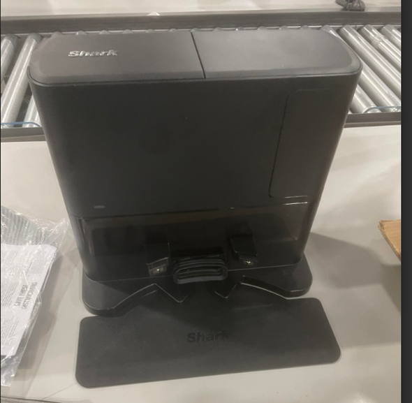 SHARK MATRIX PLUS 2IN1 ROBOT VACUUM MOP BAGLESS SELF EMPTY BASE BLACK/SILVER SHARK MATRIX PLUS 2IN1 ROBOT VACUUM MOP BAGLESS SELF EMPTY BASE BLACK/SILVER