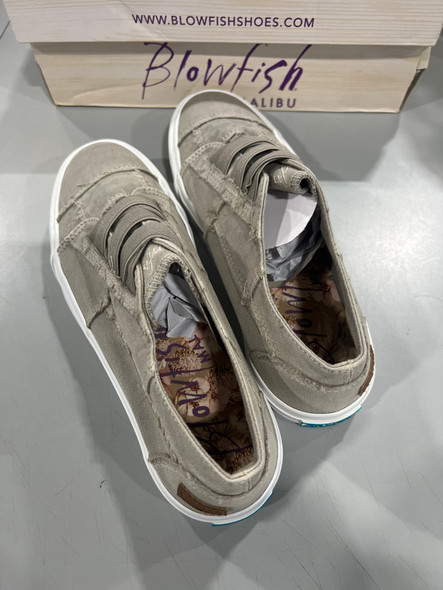 BLOWFISH MALIBU WOMEN'S CANVAS MARLEY SNEAKERS - SIZE: WOMEN 9 - DESERT LILAC