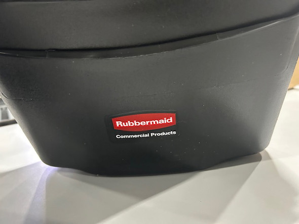 RUBBERMAID COMMERCIAL PRODUCTS RUBBERMAID 6 PACK OF COMMERCIAL GRADE DUST PANS RUBBERMAID COMMERCIAL PRODUCTS RUBBERMAID 6 PACK OF COMMERCIAL GRADE DUST PANS