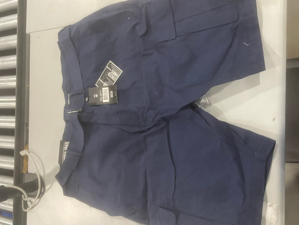 RUGGED TRAIL DARK BLUE CARGO SHORT WITH 6 POCKETS - SIZE: MEN 40 - NAVY New RUGGED TRAIL DARK BLUE CARGO SHORT WITH 6 POCKETS - SIZE: MEN 40 - NAVY New