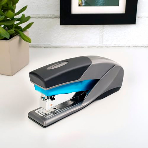 SWINGLINE STAPLER 25 SHEET CAPACITY OPTIMA 25 JAM FREE SOFT GRIP BLUE/GRAY SWINGLINE STAPLER 25 SHEET CAPACITY OPTIMA 25 JAM FREE SOFT GRIP BLUE/GRAY