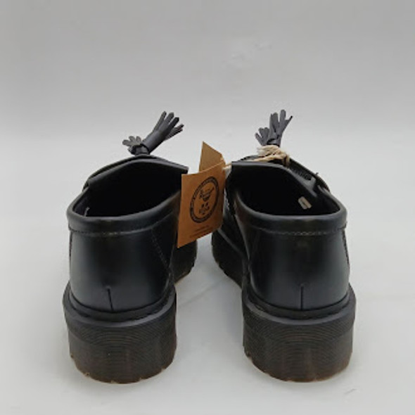 DR. MARTENS TASSELED SLIP-ON DRESS SHOES SIZE: MEN 8 WOMEN 9 (AU/UK M7) - BLACK DR. MARTENS TASSELED SLIP-ON DRESS SHOES SIZE: MEN 8 WOMEN 9 (AU/UK M7) - BLACK