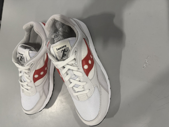 SAUCONY ORIGINALS SHADOW 6000 PREMIUM - SIZE: MEN 9.5 - WHITE/RED SAUCONY ORIGINALS SHADOW 6000 PREMIUM - SIZE: MEN 9.5 - WHITE/RED