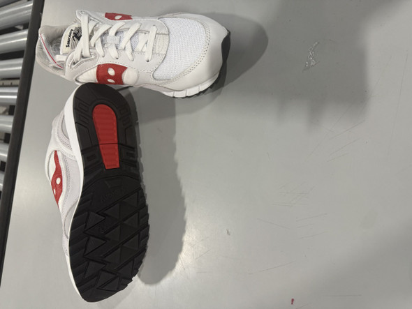 SAUCONY ORIGINALS SHADOW 6000 PREMIUM - SIZE: MEN 9.5 - WHITE/RED SAUCONY ORIGINALS SHADOW 6000 PREMIUM - SIZE: MEN 9.5 - WHITE/RED