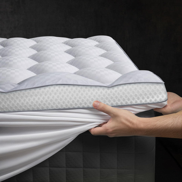 MILCABE 3 INCH ULTRA-FLUFFY MEMORY FOAM MATTRESS TOPPER TWIN XL - WHITE New MILCABE 3 INCH ULTRA-FLUFFY MEMORY FOAM MATTRESS TOPPER TWIN XL - WHITE New